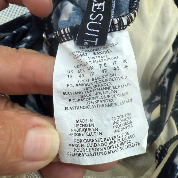 NWOT MIRACLESUIT WOMENS SIZE 10 Black and White Patterned Swimsuit - Picture 5 of 9